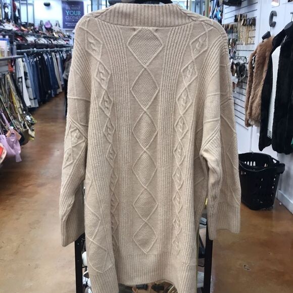 MNG Sweater  - Picture 5 of 15